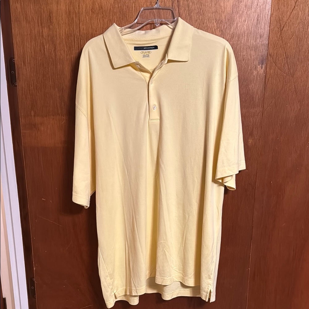 Yellow Men’s XXL Greg Norman Play Dry short sleeve collared shirt